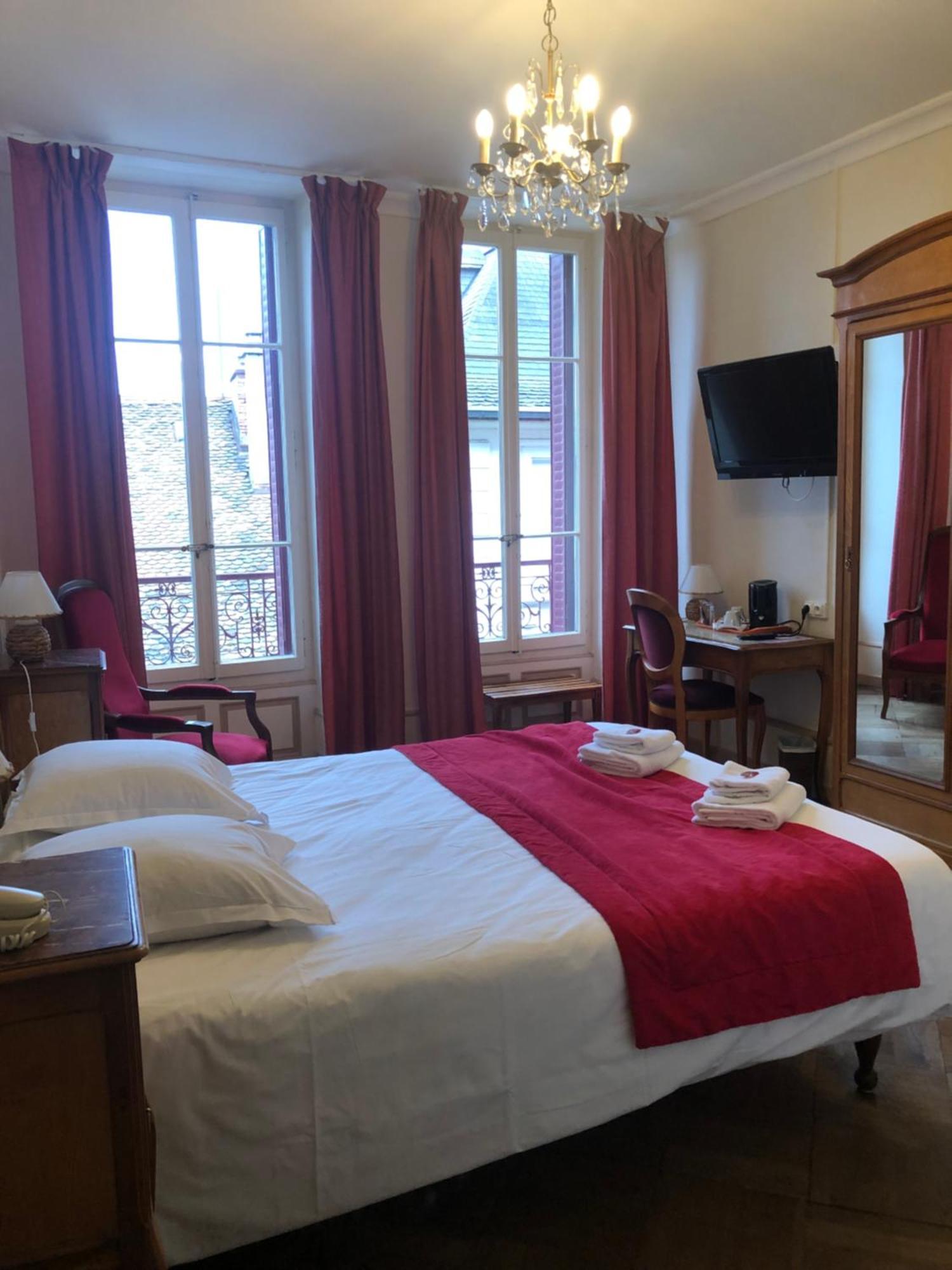 Hotel Continental Evian-les-Bains Exterior photo