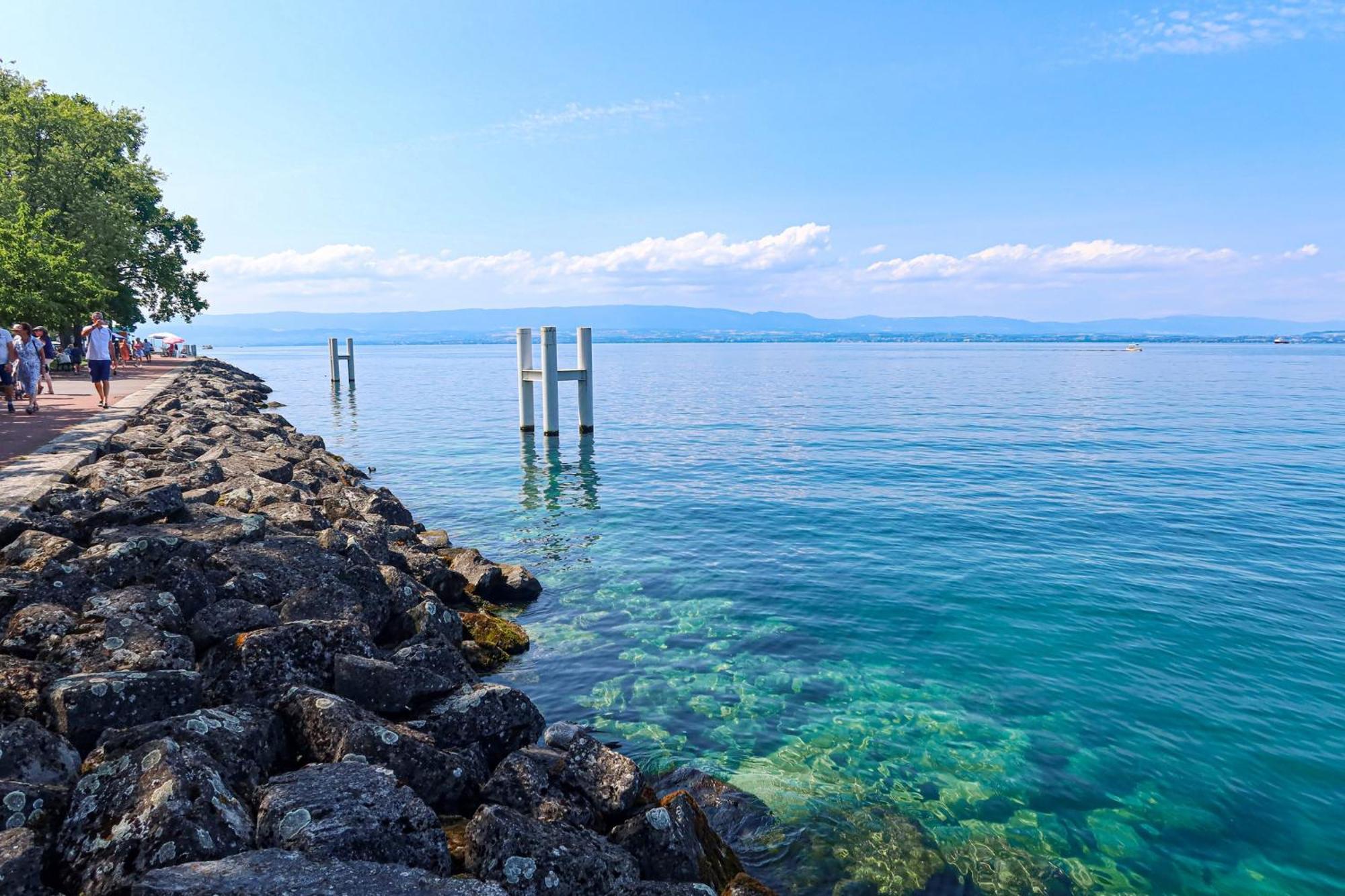 Hotel Continental Evian-les-Bains Exterior photo